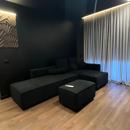 Iunn 5 * Avlonya